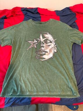 NFINITY Green Short Sleeve Tee with Metallic Face Graphic